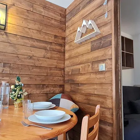 Olympe N27 St4 Apartment